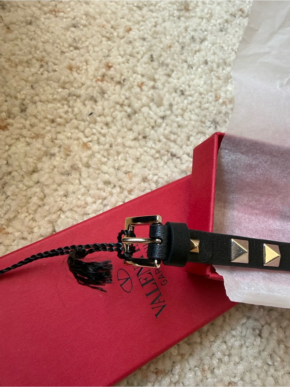 NWT Valentino Rockstud Leather Bracelet Black/Gold + Box - Picture 4 of 5